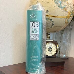 Silky .03 Deli Care Hydro Herb Balm